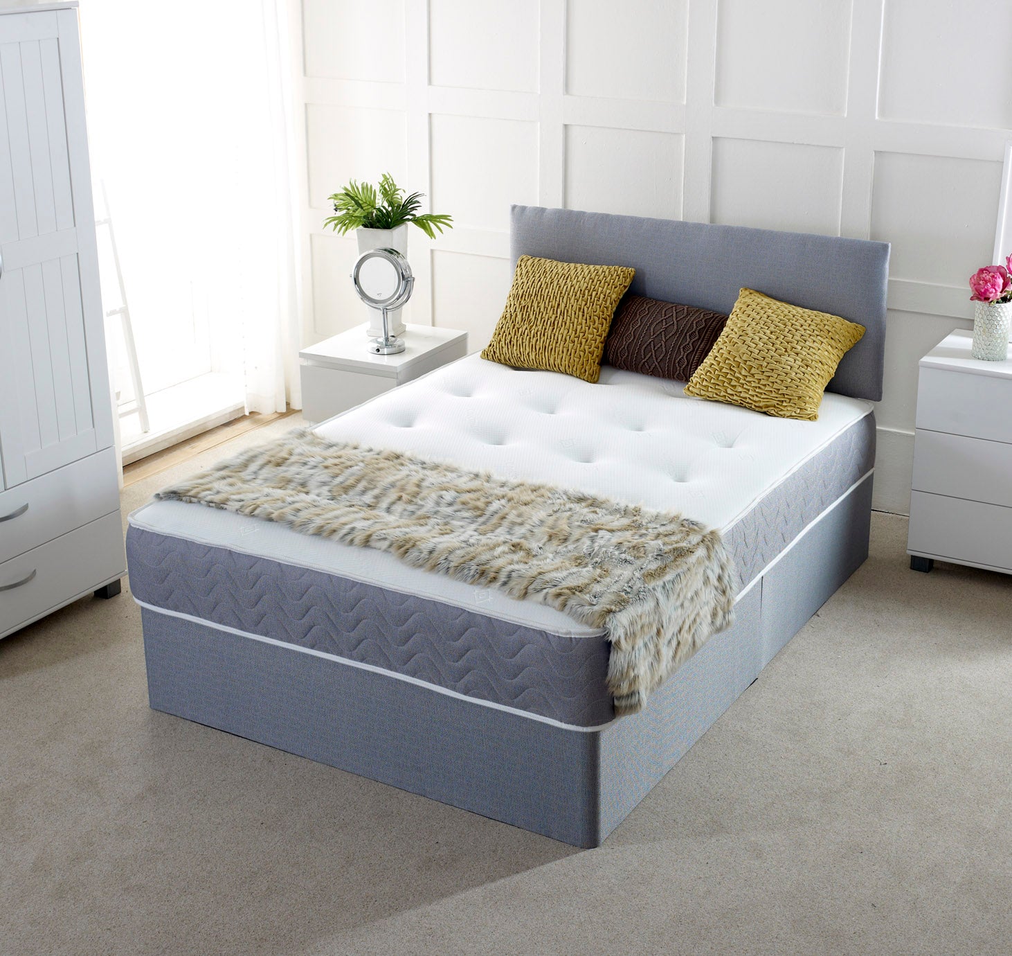 Divan bed set with Drawers options