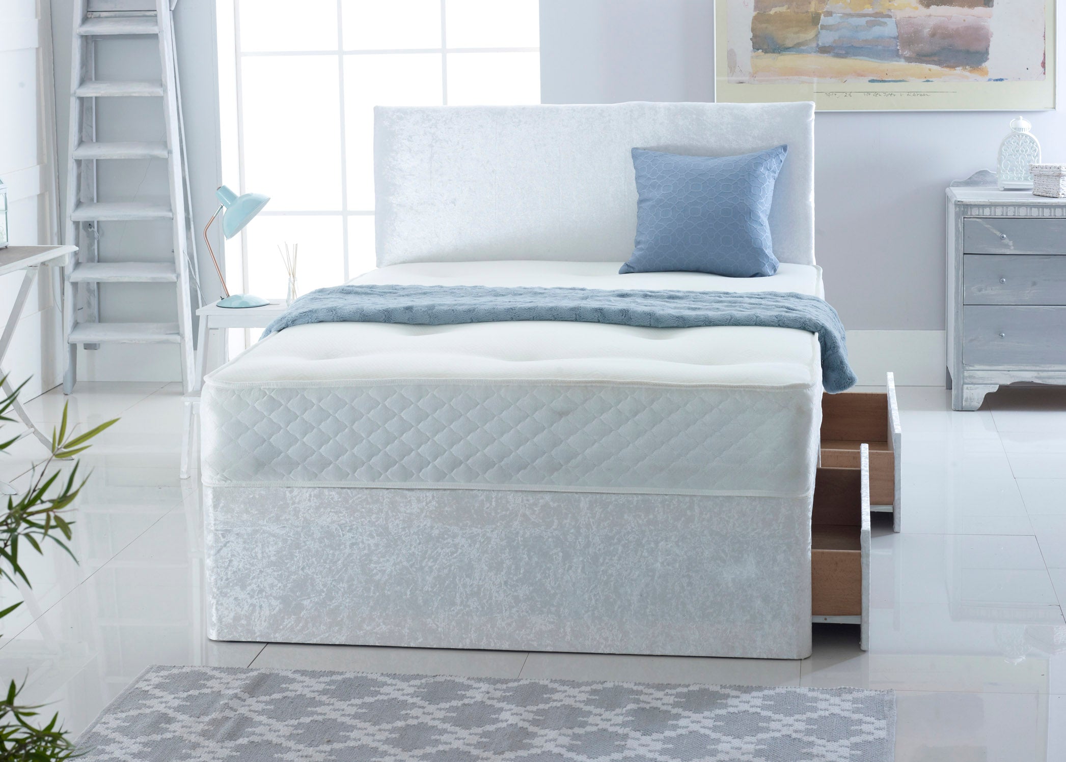 Divan bed set with Memory Mattress and Headboard